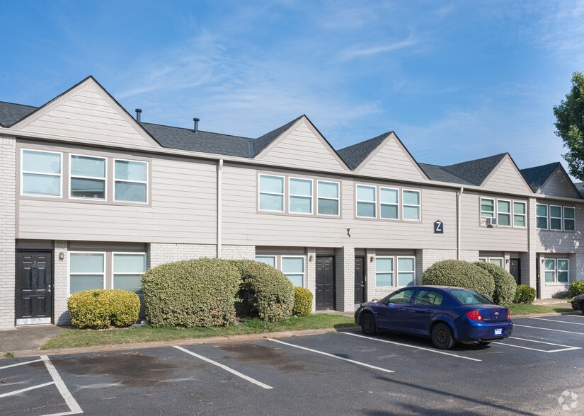 Primary Photo - Broadway Townhomes