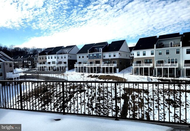 Building Photo - 11532 Kirkleigh Dr