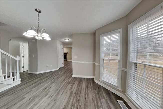 Building Photo - 89 White Oak St