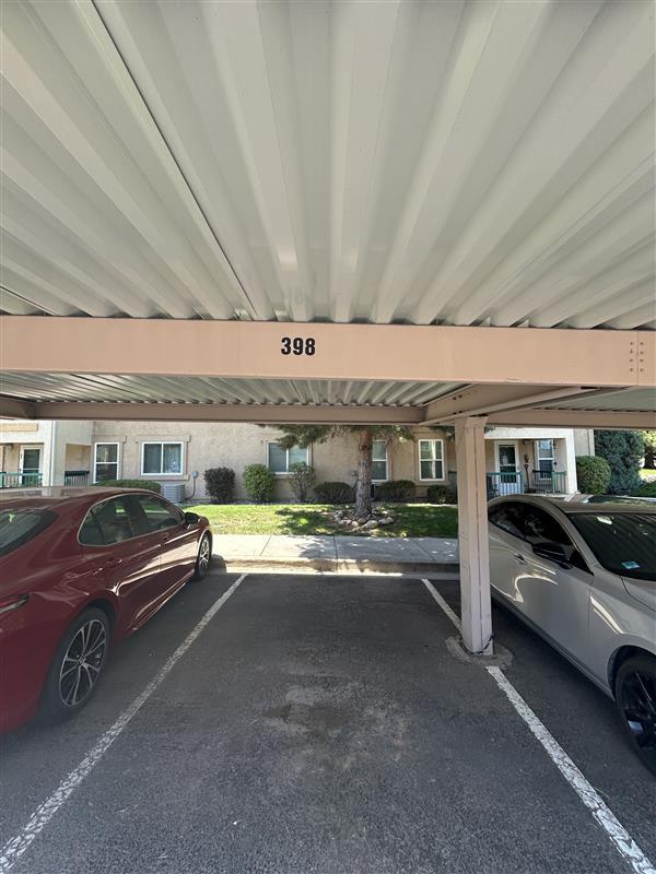 Building Photo - 3011 Mandalay Grv