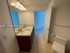 Building Photo - 1111 SW 1st Ave