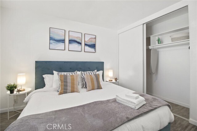 Building Photo - 837 S Sierra Vista Ave