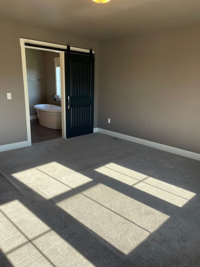 Building Photo - Beautiful home in Josephine Crossings