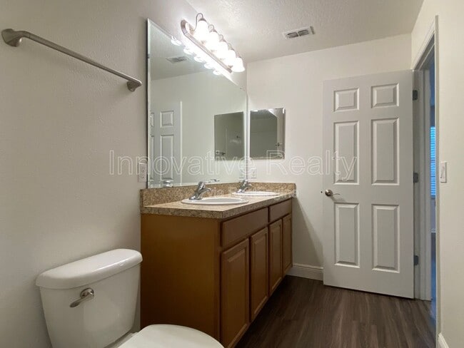 Building Photo - 1662 Orrington Payne Pl