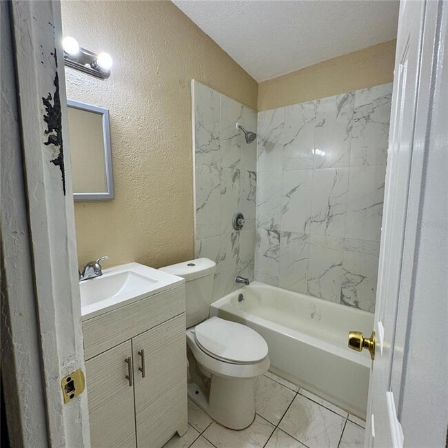 Building Photo - 5715 Elon Dr