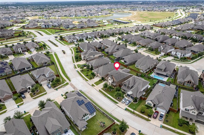 Building Photo - 18235 Winding Willow Oak Way