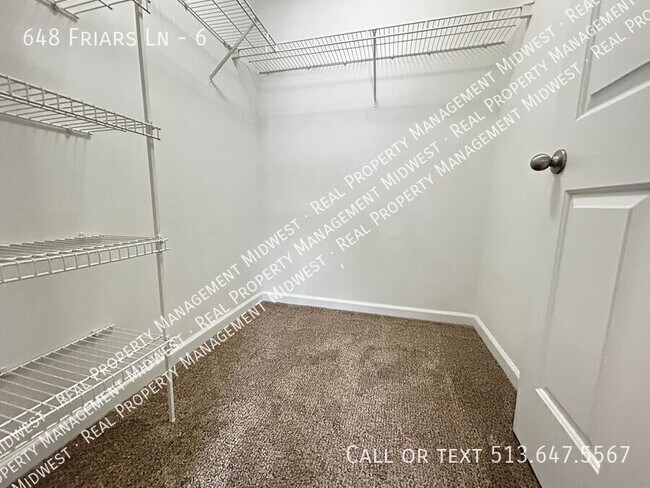 Building Photo - 648 Friars Ln