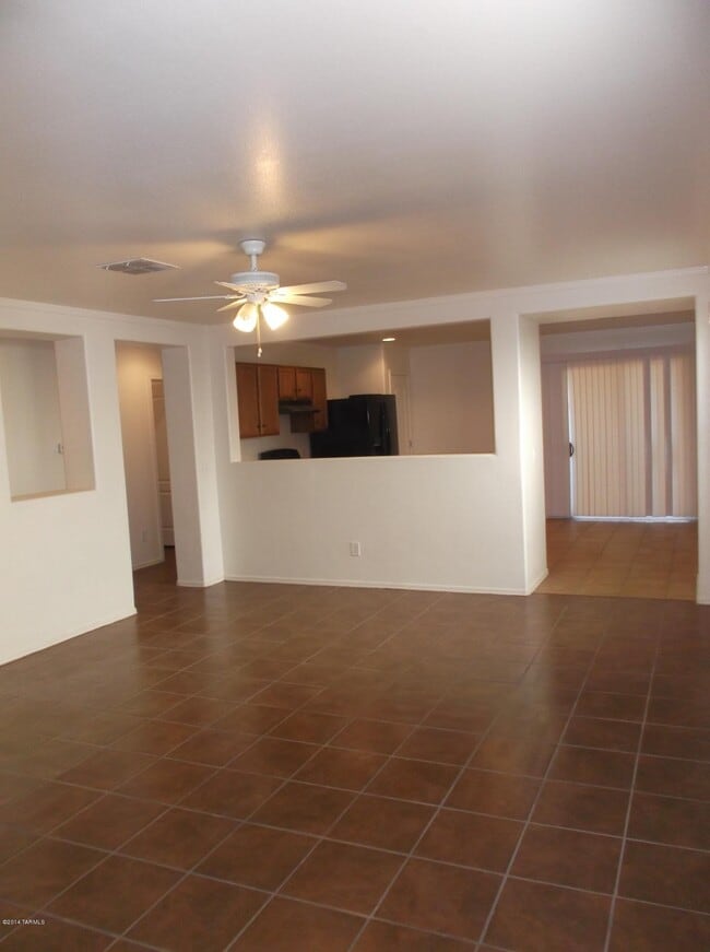Building Photo - 6408 S Sunrise Valley Dr