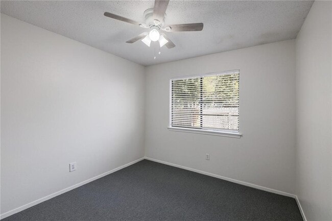 Building Photo - 2502 W Messick Loop