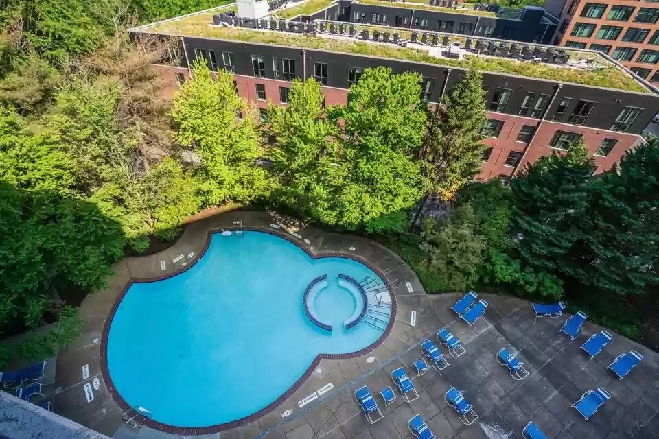 Building Photo - 2111 Wisconsin Ave NW