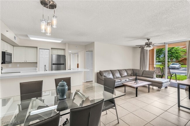 Building Photo - 1230 Wildwood Lakes Blvd