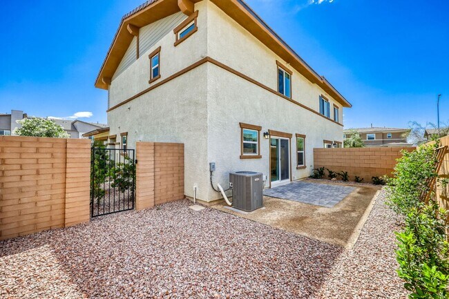 Building Photo - FULLY FURNISHED, 3 Bedroom, New Build MODEL HOME In Cadence, Henderson!