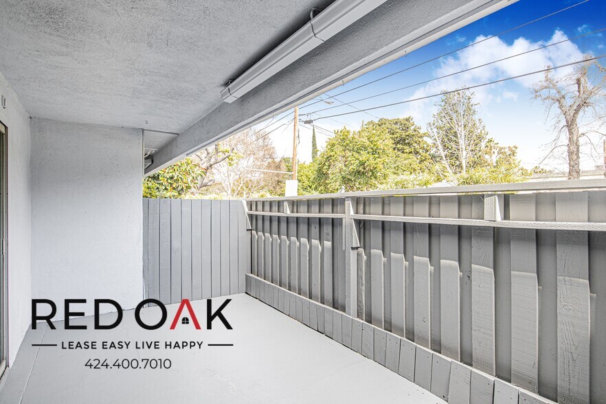 Building Photo - 4433 Colbath Ave