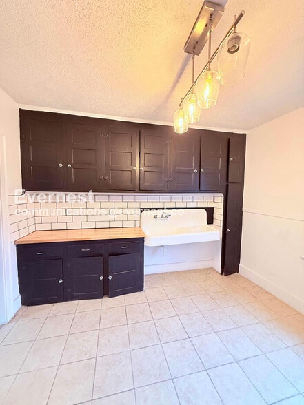 Building Photo - 12703 Northlawn St