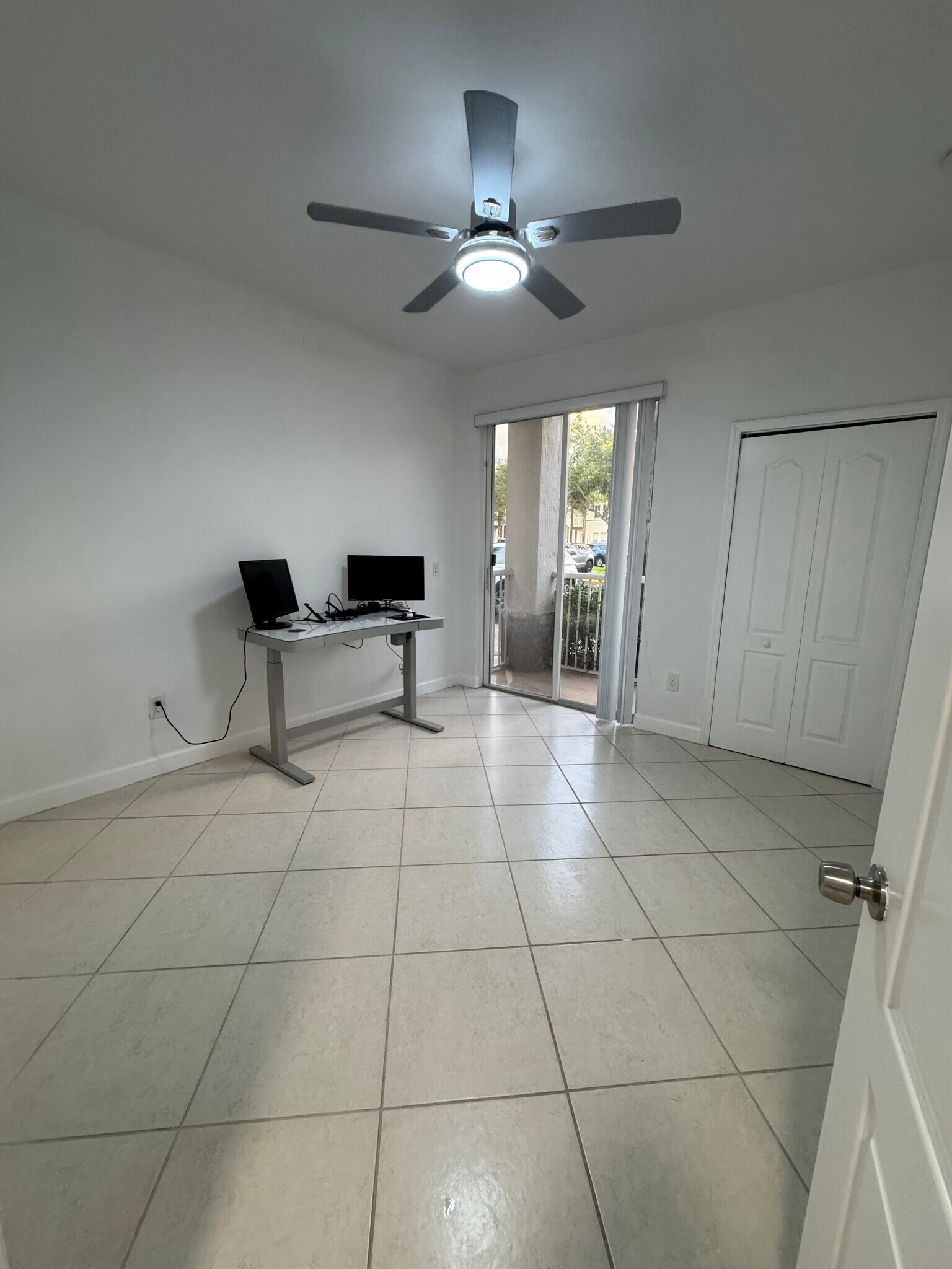 Building Photo - 4415 SW 160th Ave