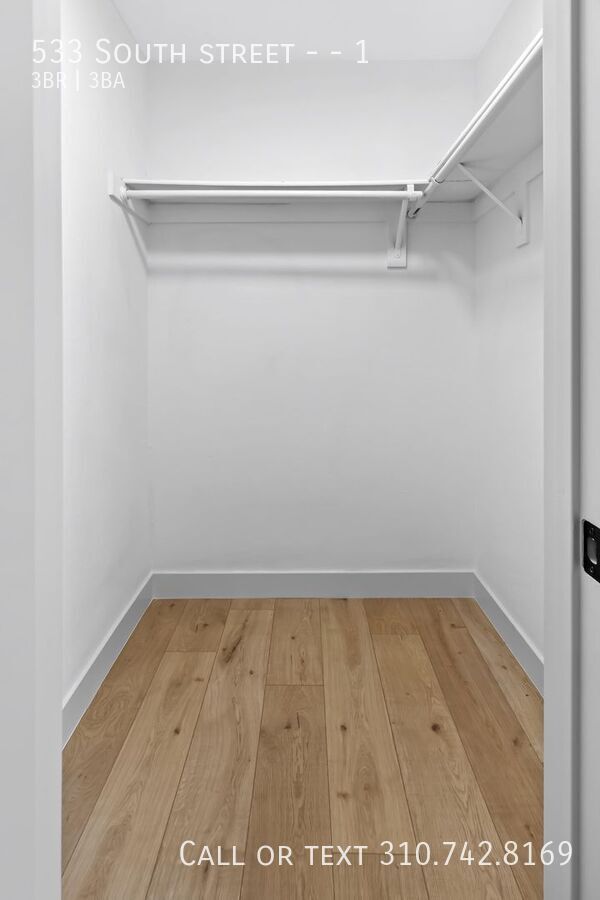 Building Photo - 533 South St