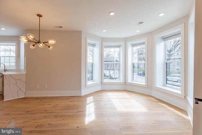 Primary Photo - 3001 11th St NW