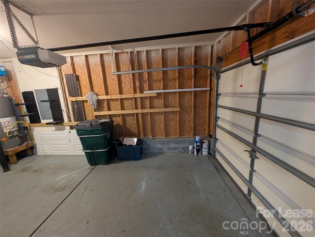 Building Photo - 4656 Sooner Ln