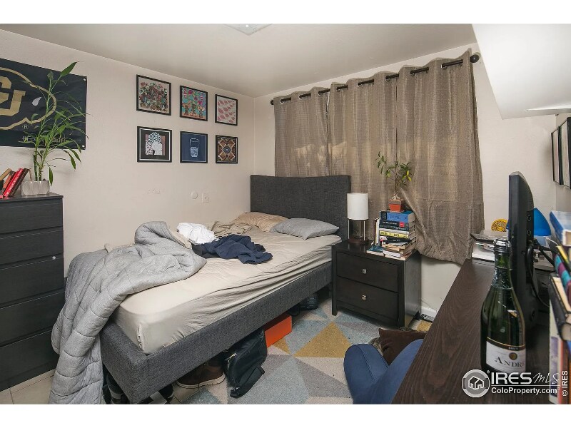 Building Photo - 3445 Moorhead Ave