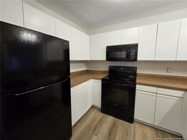 Building Photo - 1192 Windham Ct