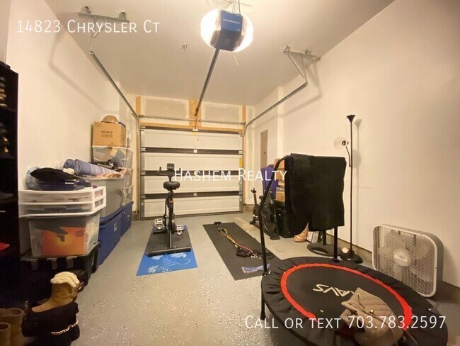 Building Photo - 14823 Chrysler Ct