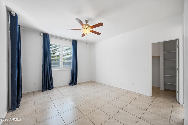 Building Photo - 2543 W Arroyo Way