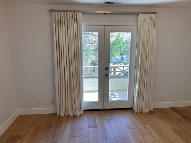 Building Photo - Las Palmas Ranch Home