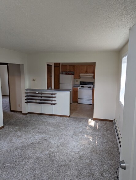 Building Photo - 1206 10th Ave S