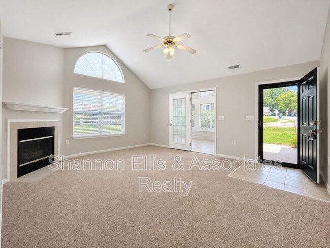 Building Photo - 3057 Orchard Ridge Cir