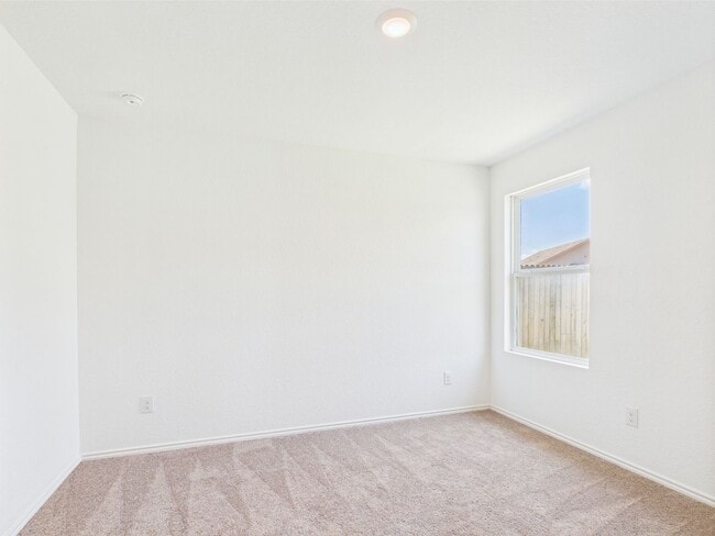 Building Photo - Comfortable and Functional 3 Bedroom, 2 Bathroom Home