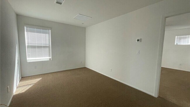 Building Photo - 6124 Castle Gardens Ave