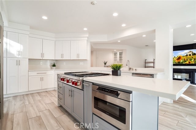 Building Photo - 24868 Paseo Primario