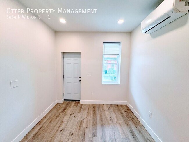 Building Photo - 1464 N Wilton St