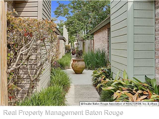 Building Photo - 2 br, 2 bath House - 5222 Blair Lane Apt D