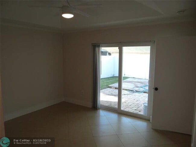 Building Photo - 4036 Eastridge Cir
