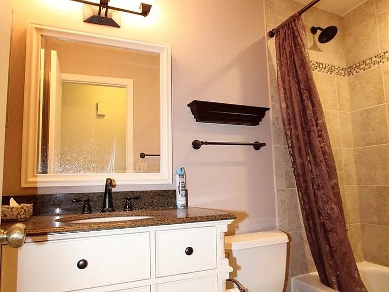 Building Photo - 4053 S Olathe Ct