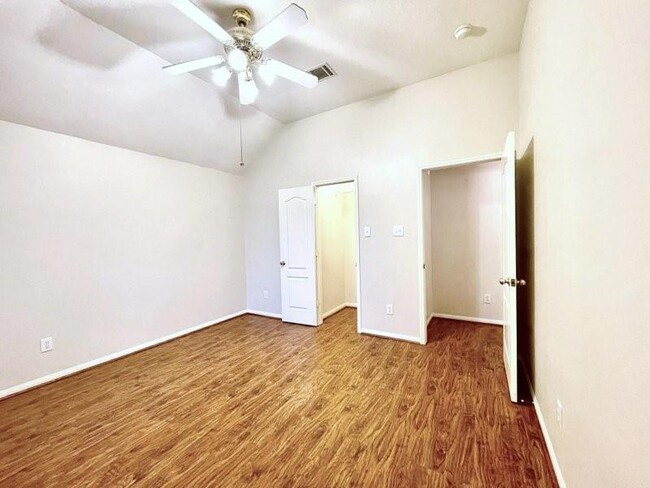 Building Photo - 639 Wheelhouse Dr