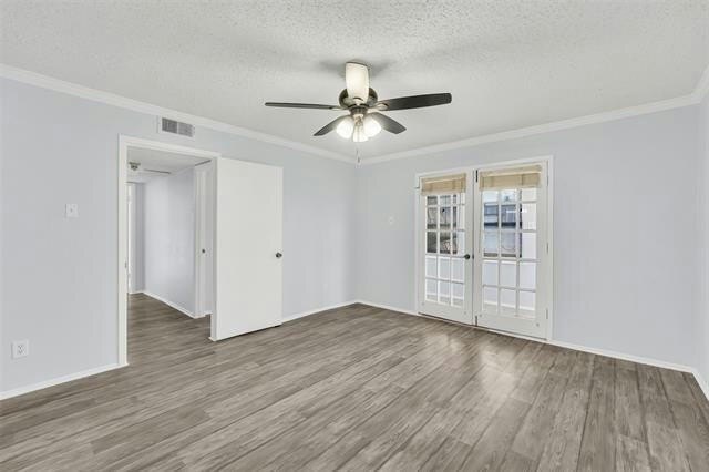 Building Photo - 8560 Park Ln