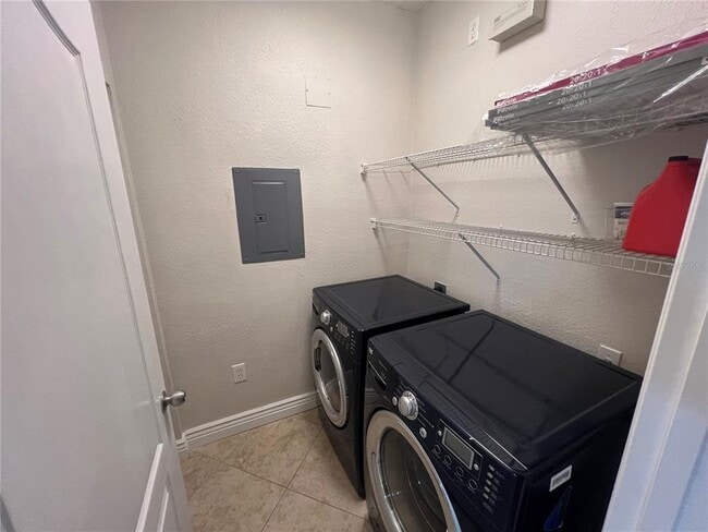 Building Photo - 2705 Via Murano