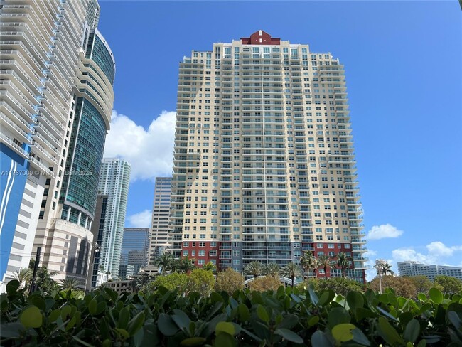 Primary Photo - 1155 Brickell Bay Dr