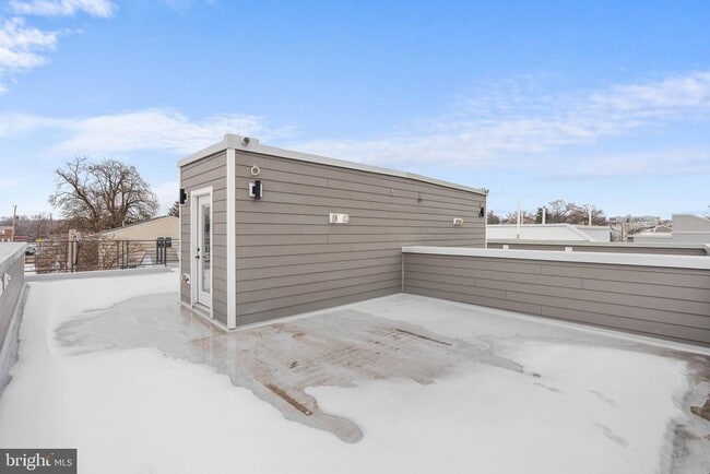 Building Photo - 311 Delmar St