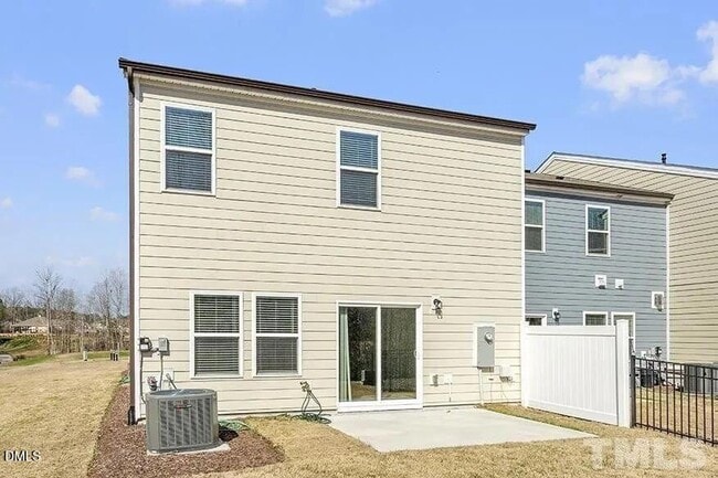 Building Photo - 1195 Chestnut Bluff Run