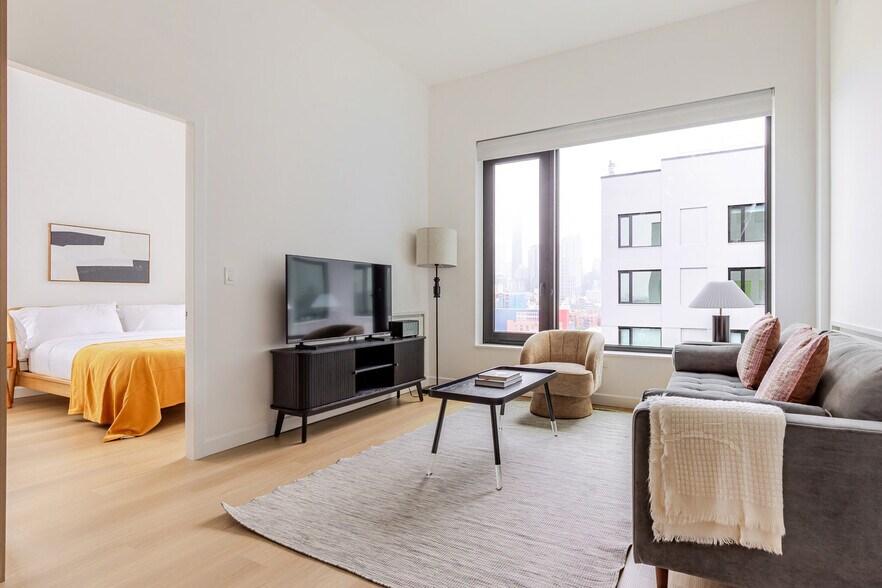 Building Photo - 655 Union St