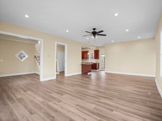 Building Photo - 63 Varnum Ave