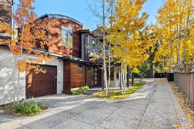 Building Photo - 522 Spruce St