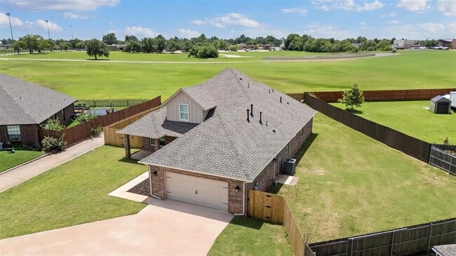 Building Photo - 1504 Sandpiper Ln