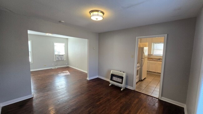 Building Photo - 323 Claremont Ave