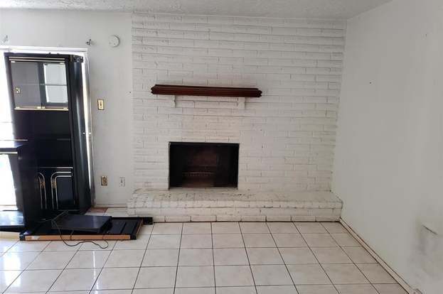 Building Photo - 12821 Clarewood Dr