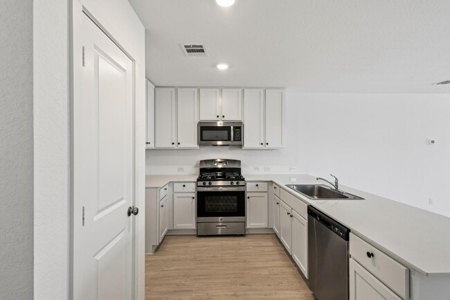 Building Photo - 9754 Janefield Ml
