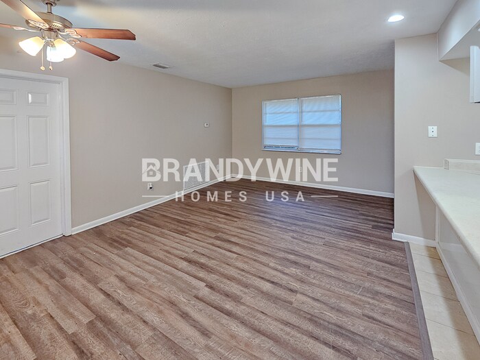 Building Photo - 318 Terrace Dr